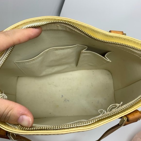Louis Vuitton vernis  Cream and Brown Shoulder Bag - Picture 11 of 15